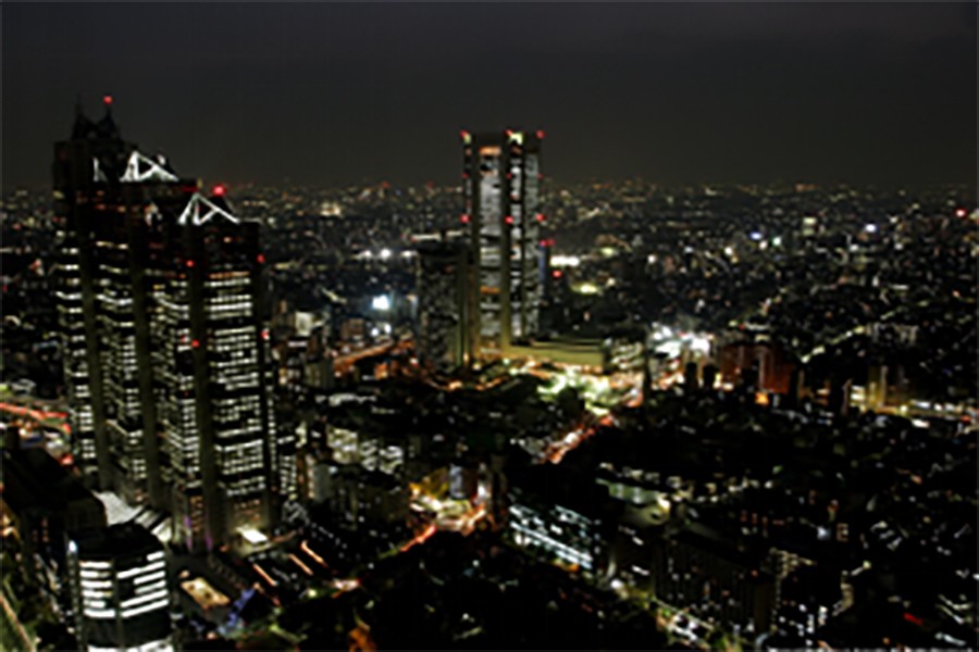 高樓夜景紅光奪目，你可知它們用處不??？